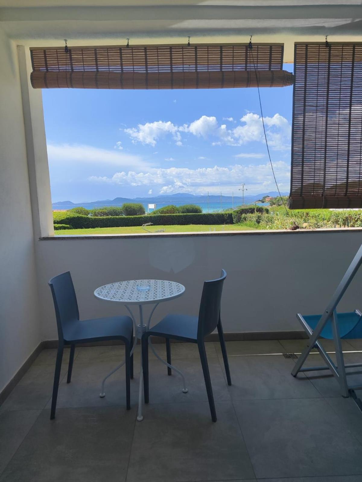 Rooms, Affittacamere Maksim Golfo Aranci Zewnętrze zdjęcie