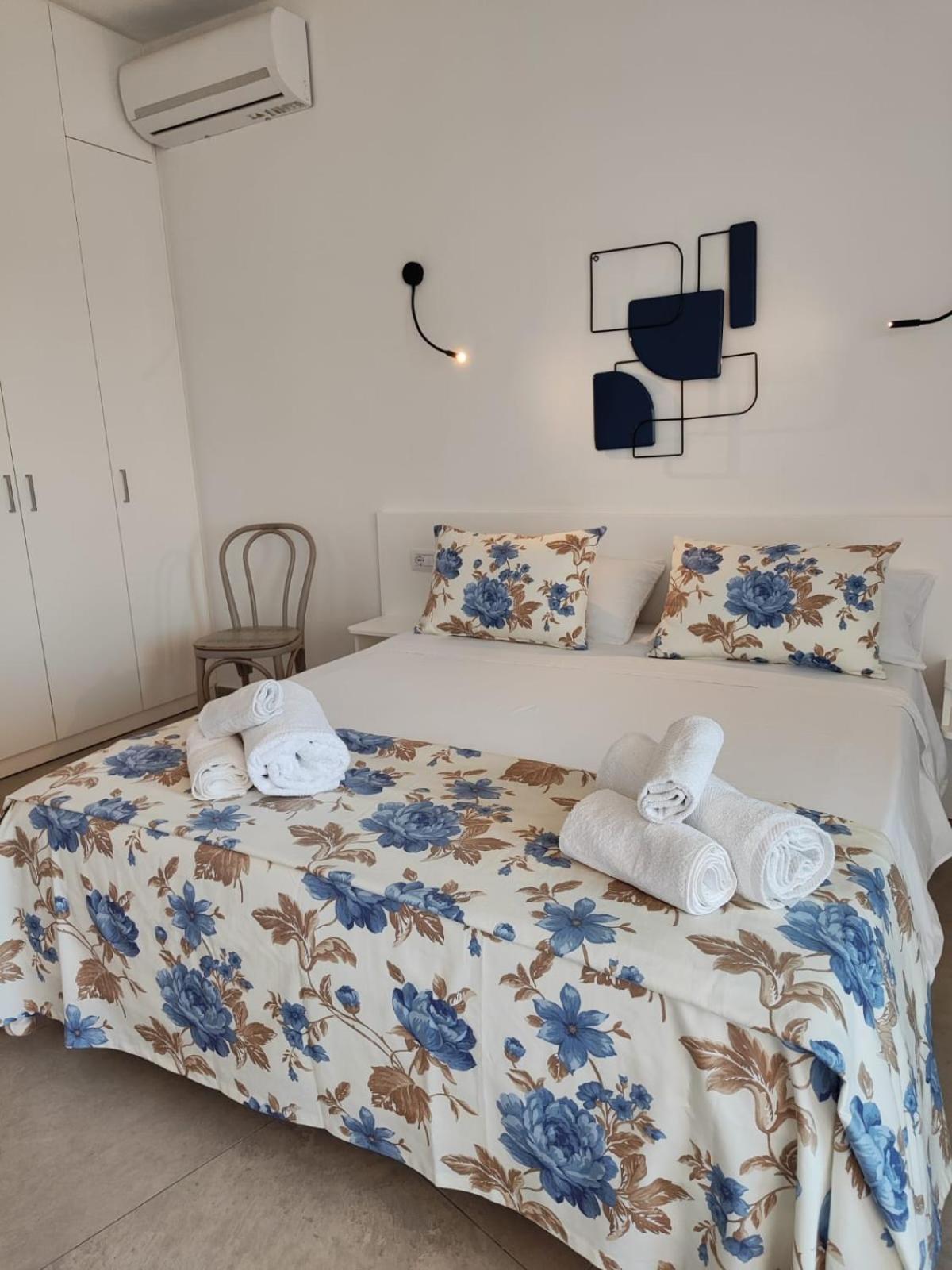Rooms, Affittacamere Maksim Golfo Aranci Zewnętrze zdjęcie